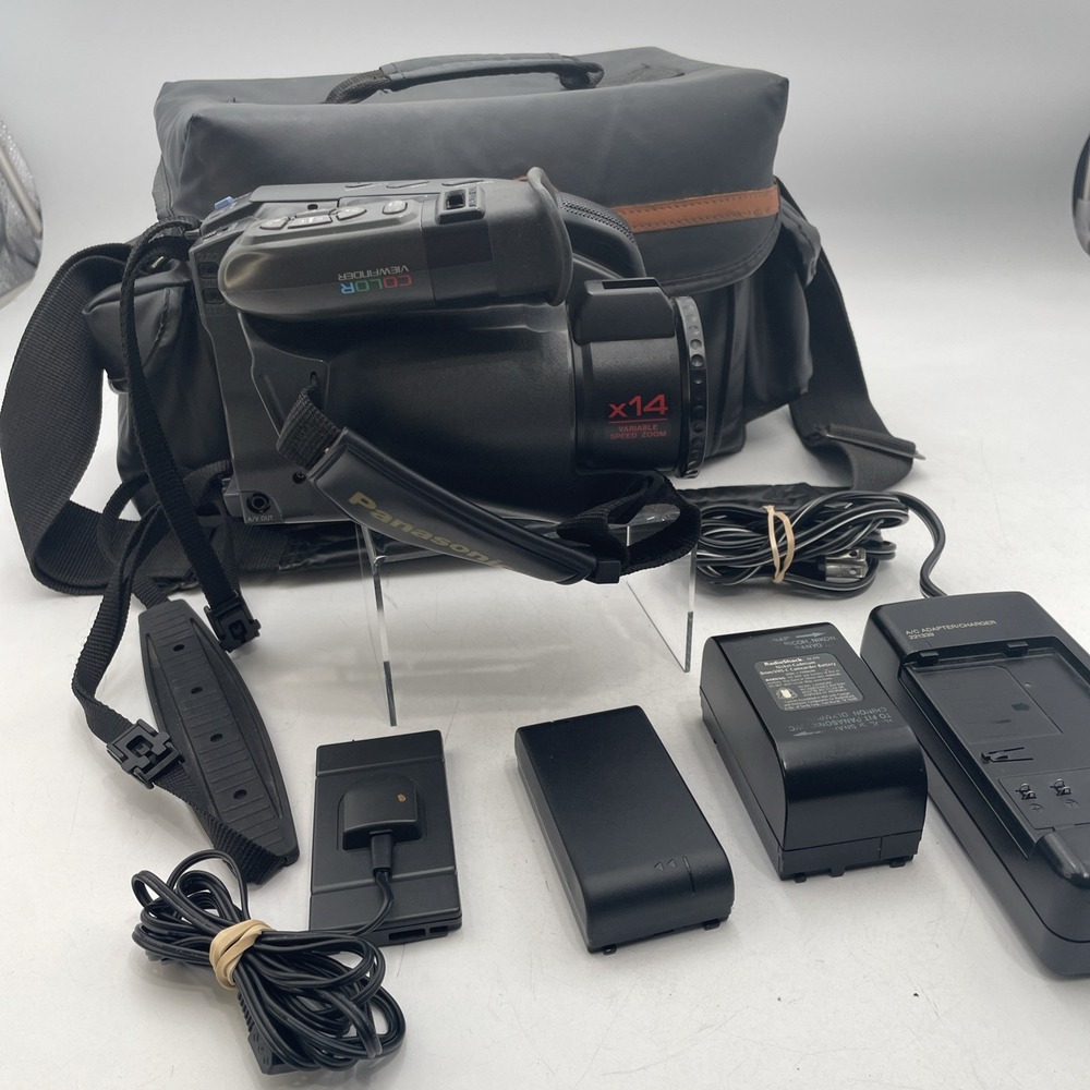 PANASONIC PALMCORDER IQ PV-IQ305 Video Rec+Battery+Charger+Cables+Case-Tested